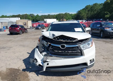 2016 Toyota Highlander Xle V6 z USA, uszkodzony, nr VIN 5TDKKRFH4GS132237